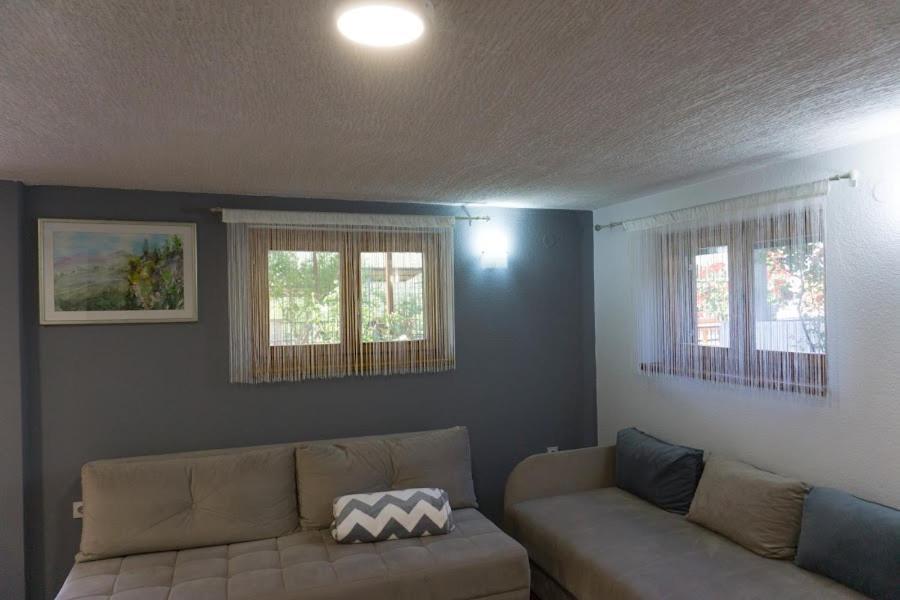 Apartments Ena Τρέμπινιε Εξωτερικό φωτογραφία