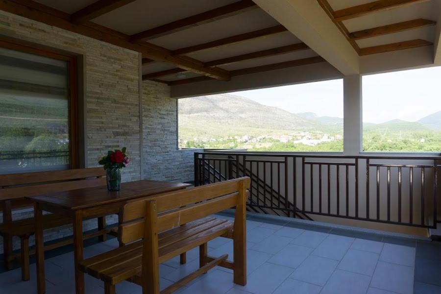 Apartments Ena Τρέμπινιε Εξωτερικό φωτογραφία