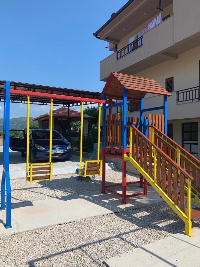 Apartments Ena Τρέμπινιε Εξωτερικό φωτογραφία
