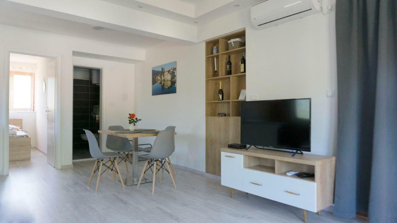 Apartments Ena Τρέμπινιε Εξωτερικό φωτογραφία