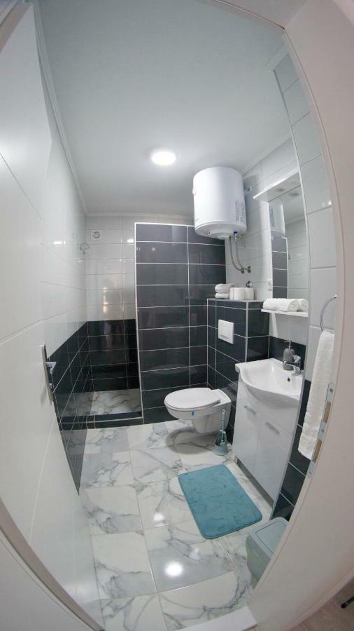 Apartments Ena Τρέμπινιε Εξωτερικό φωτογραφία